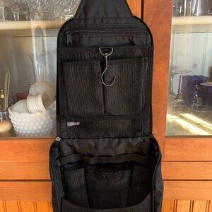 L. L. Bean Personal Organizer Toiletry Bag